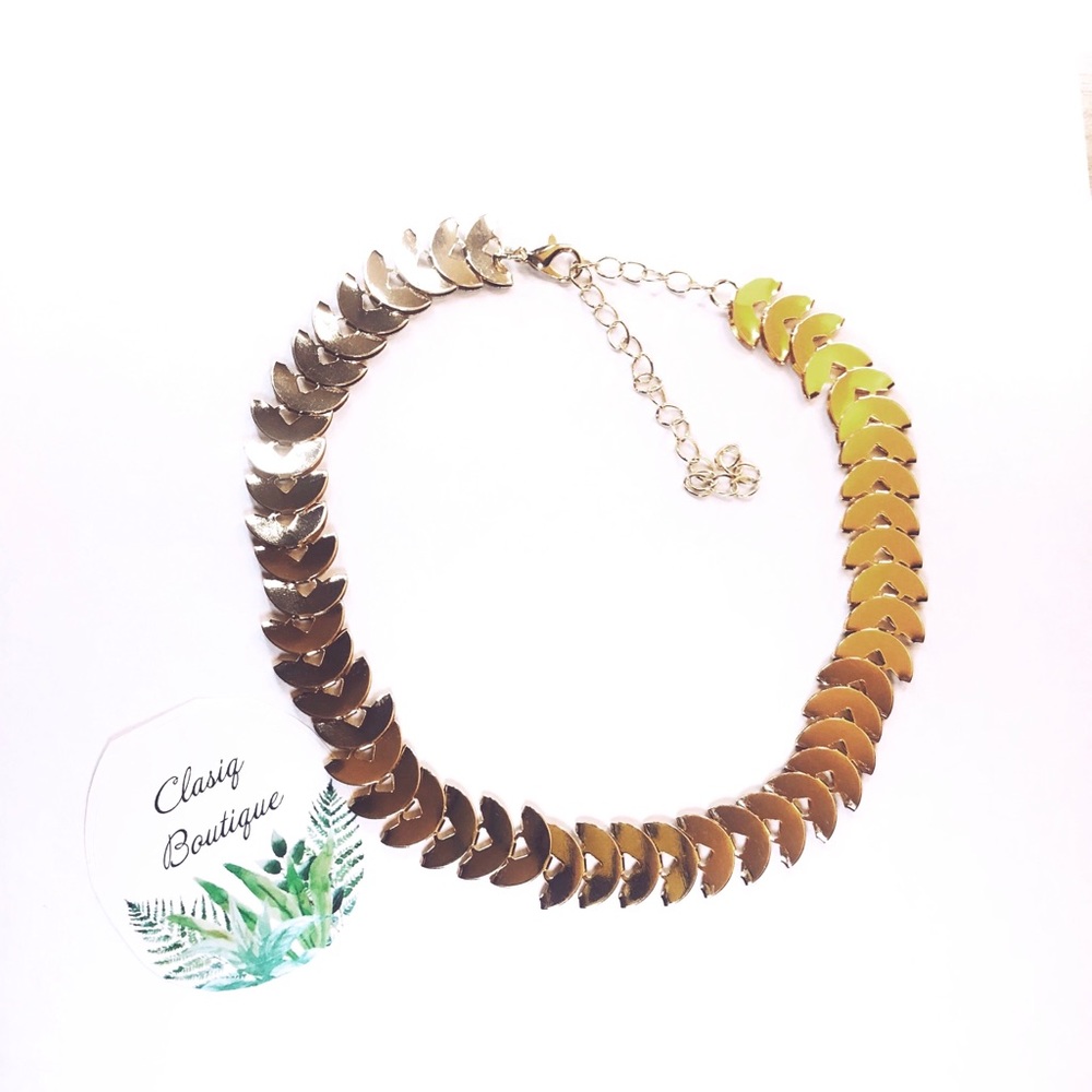 Gold Leaf Choker Necklace